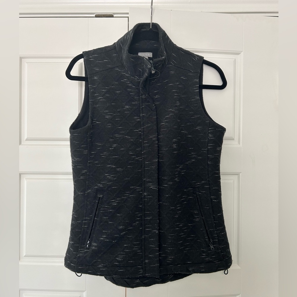 T by Talbots black vest | feminine cut | size S